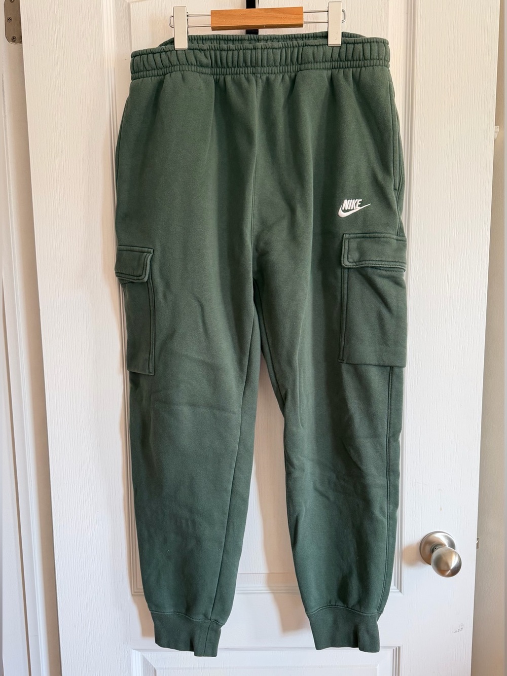 Nike Club Fleece Cargo Pants